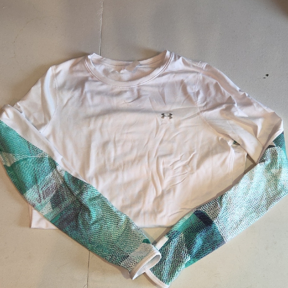 Under Armour Women's White and Green Long Sleeve Tee